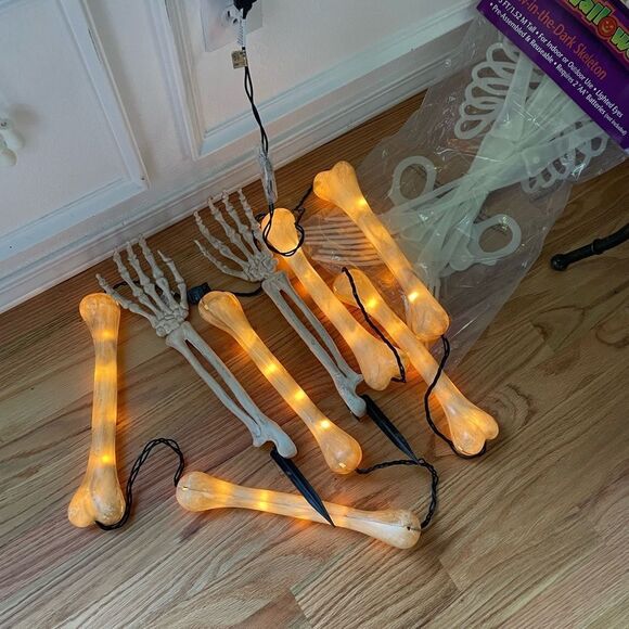 Halloween Skeleton Light Up Bones Vintage Glow in the Dark 5 Foot Skeleton - Picture 4 of 15